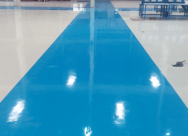 Seamless epoxy floor surface