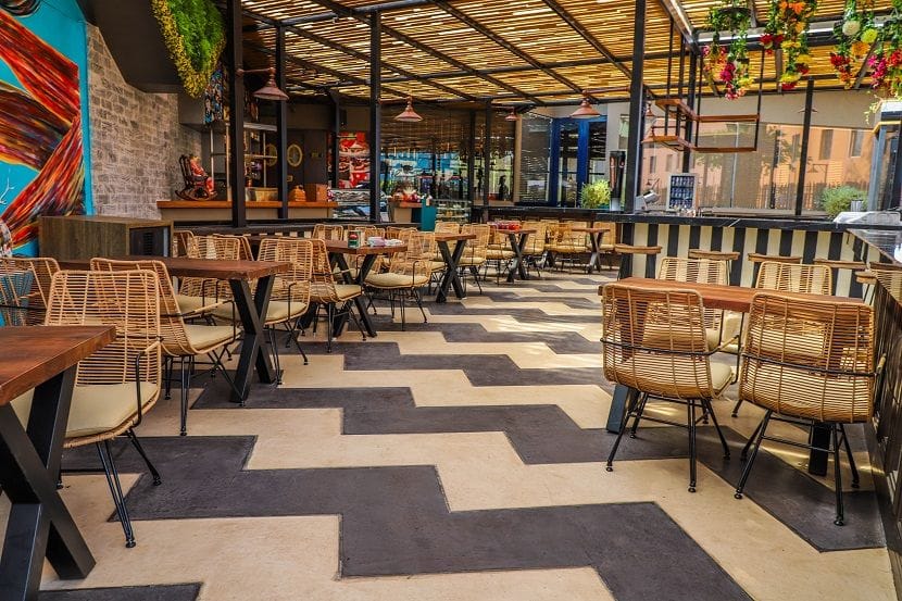 Microtopping in a hospitality interior